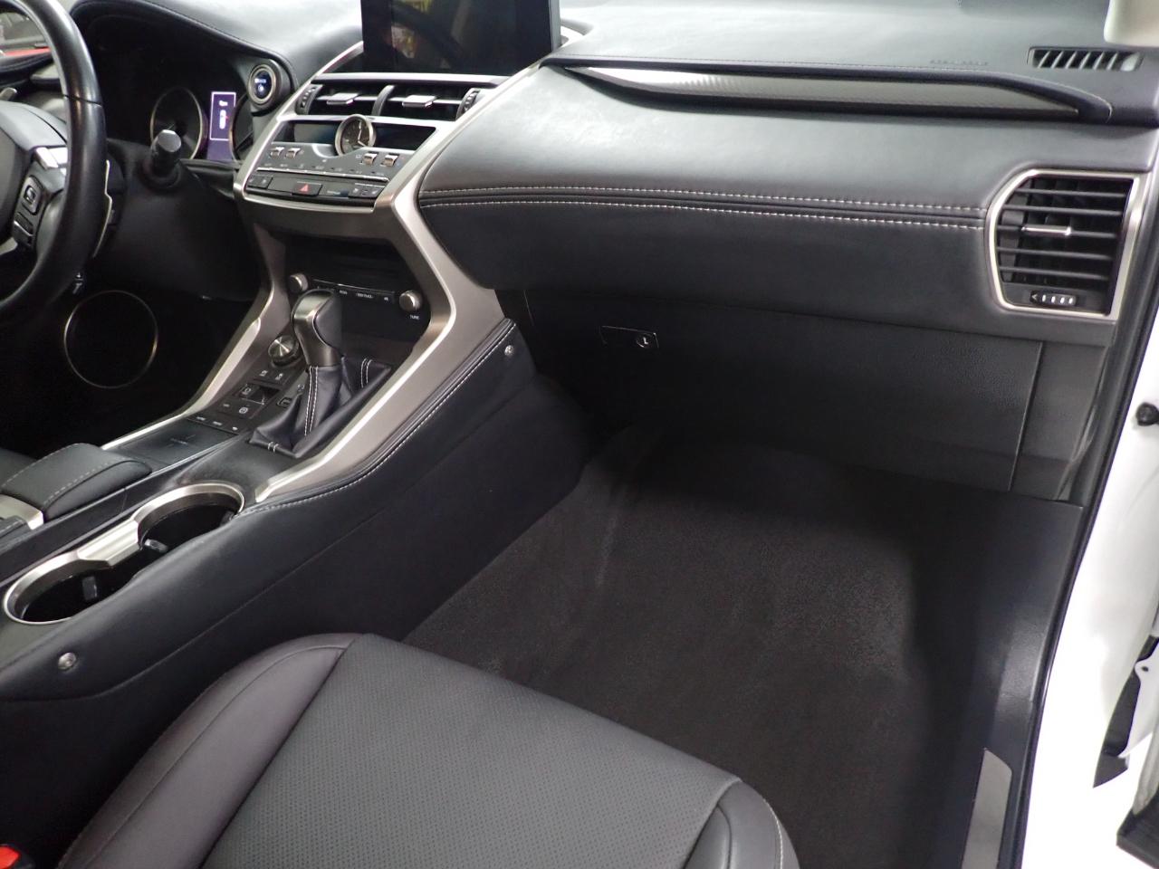 Lexus NX 300h AWD 2018