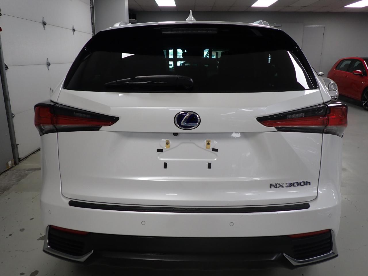 Lexus NX 300h AWD 2018