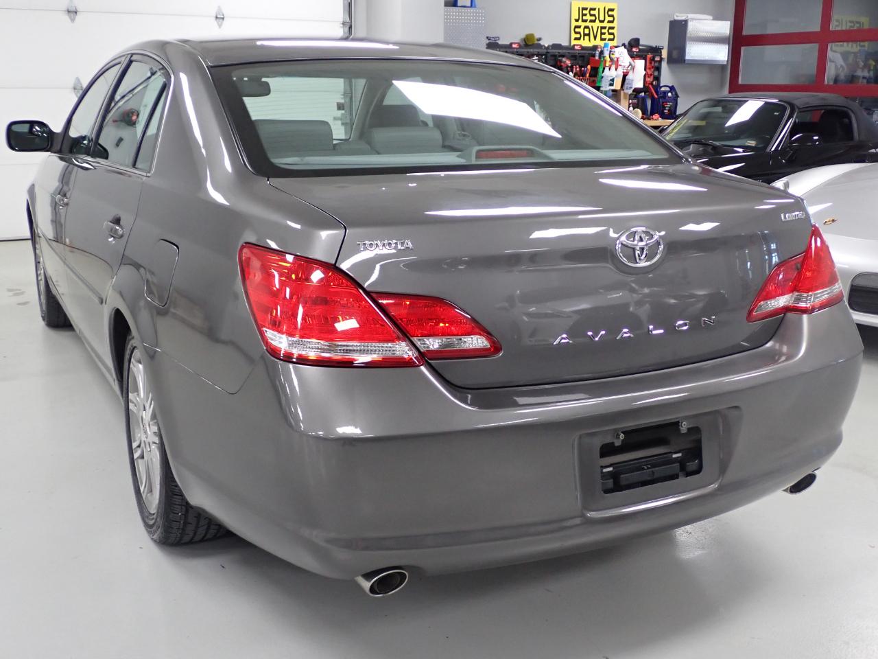 Toyota Avalon Limited 2007