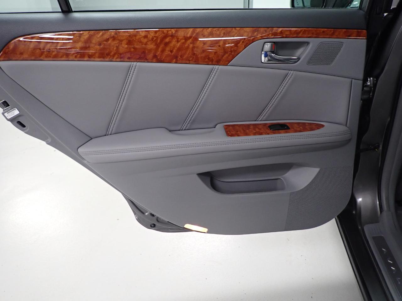 Toyota Avalon Limited 2007