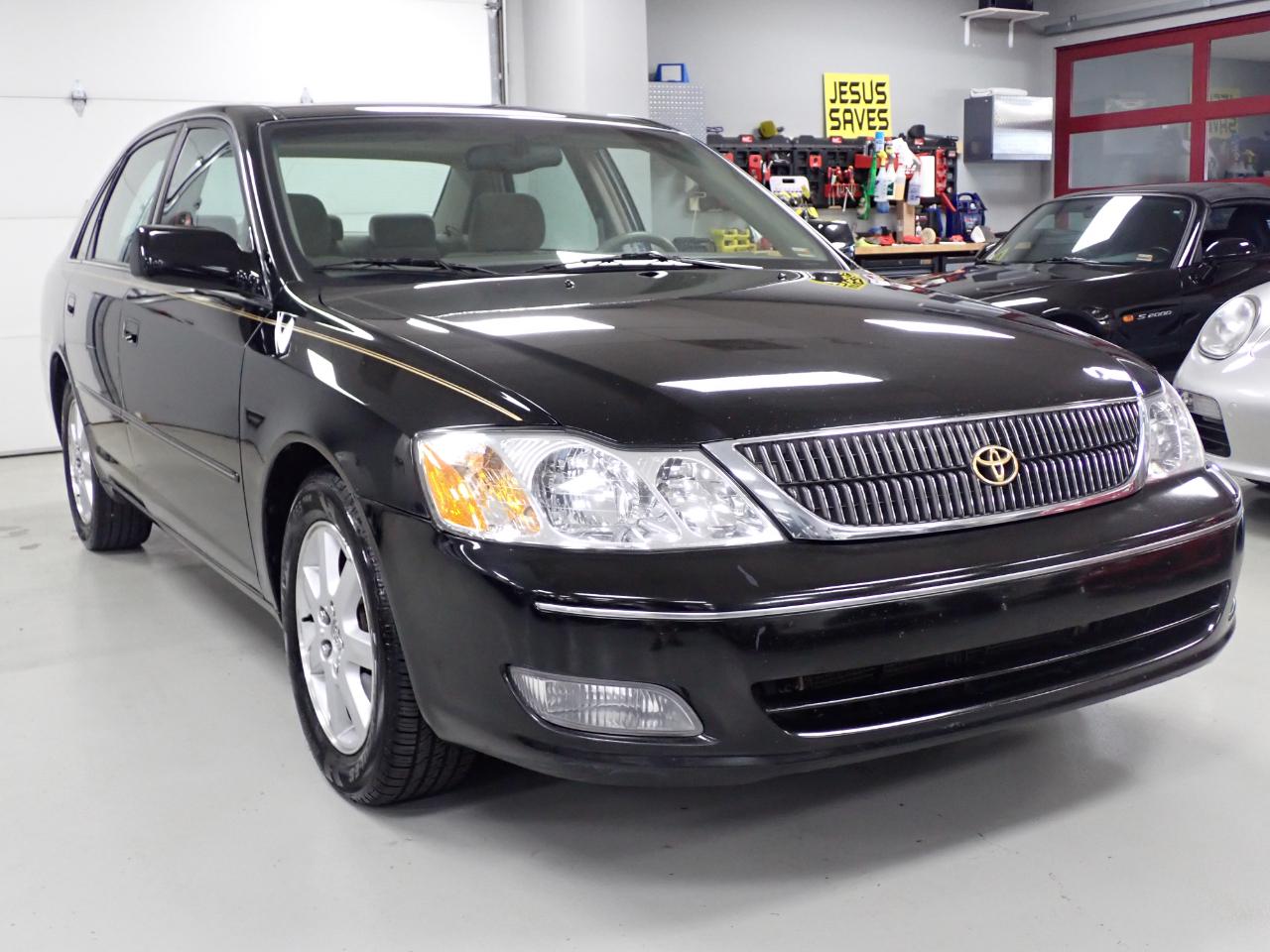 Toyota Avalon XL 2001