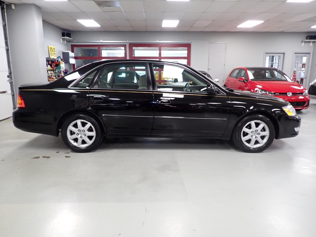 Toyota Avalon XL 2001