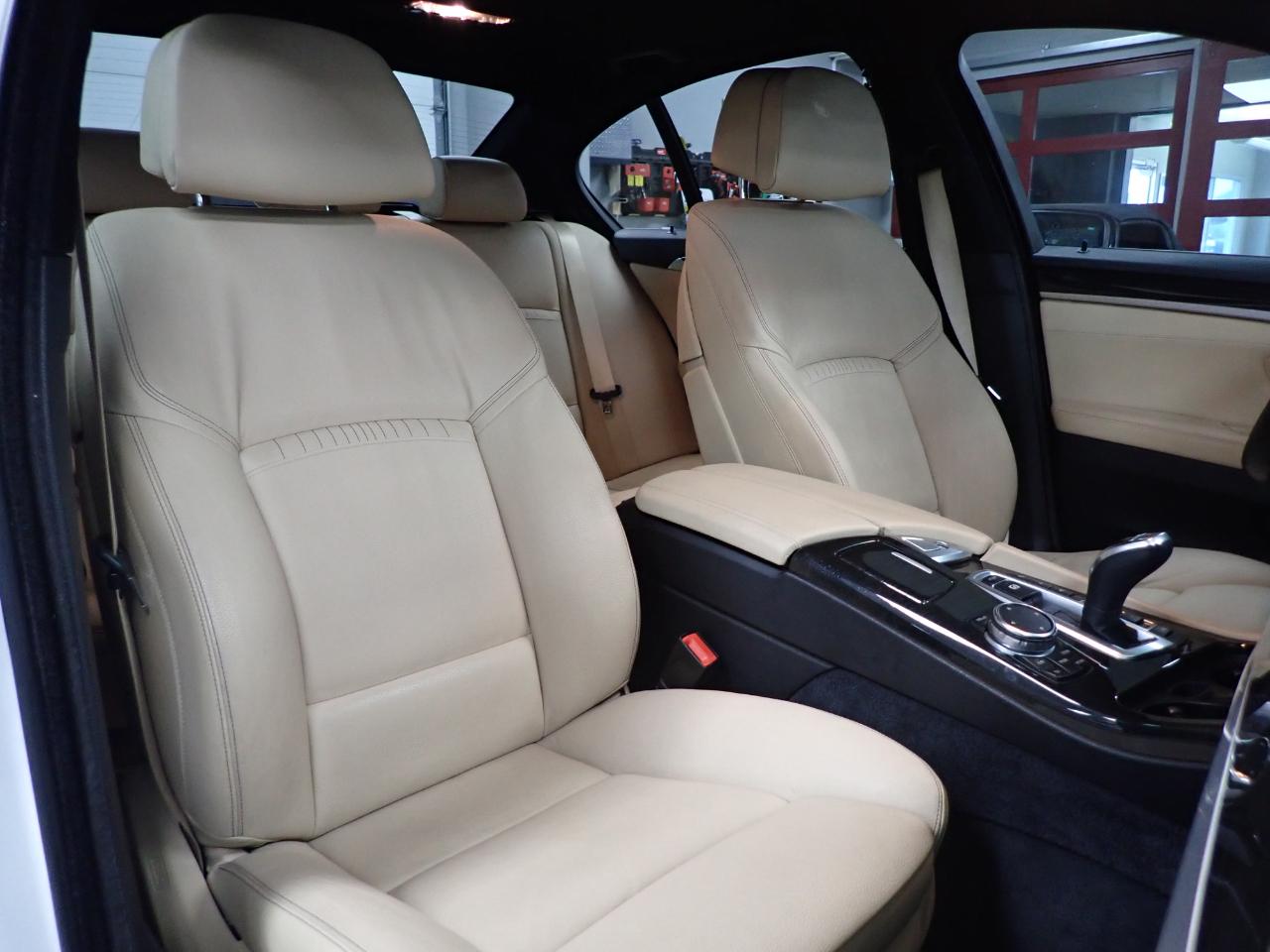 BMW 5-Series 535i xDrive 2016