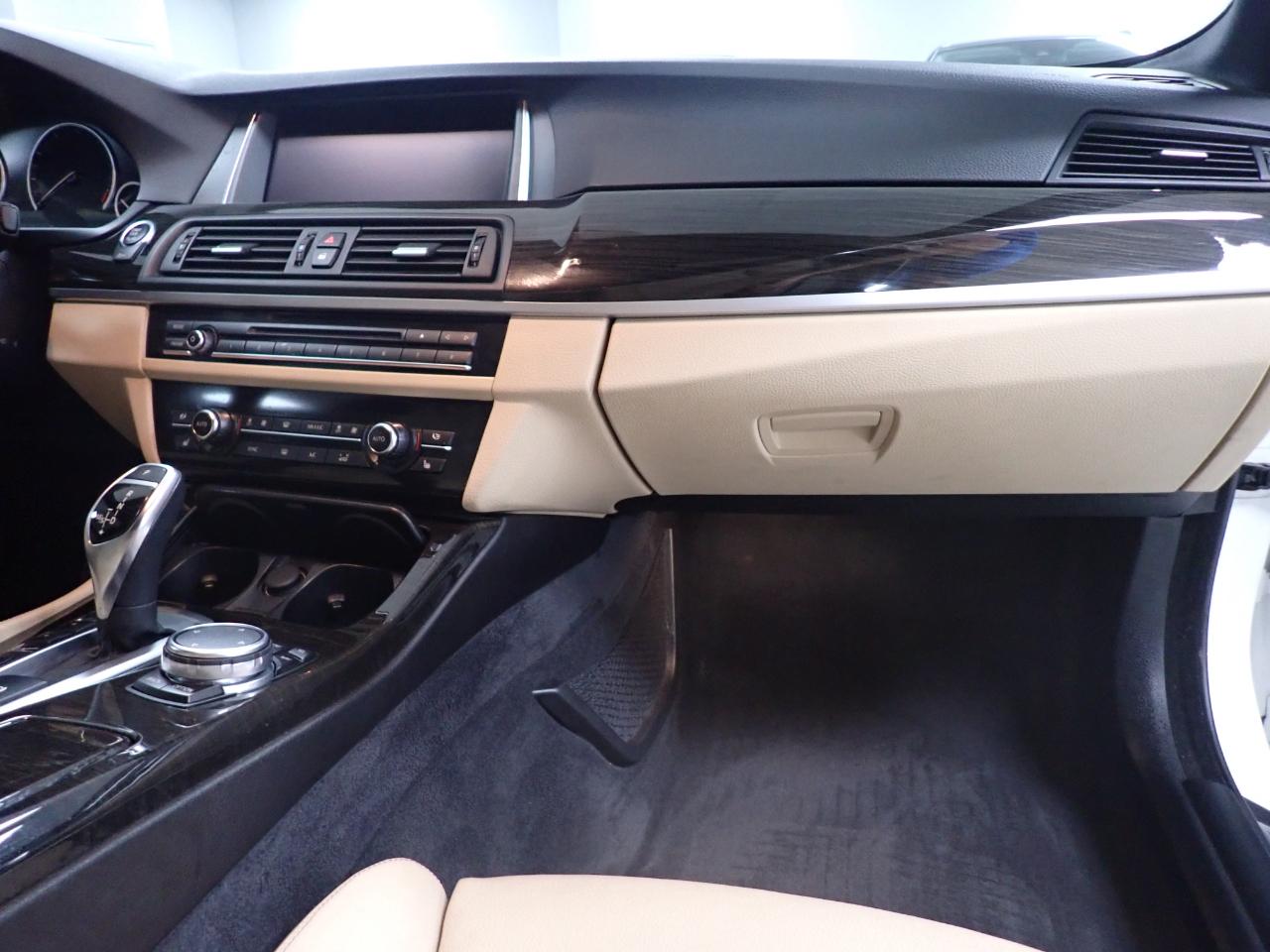 BMW 5-Series 535i xDrive 2016