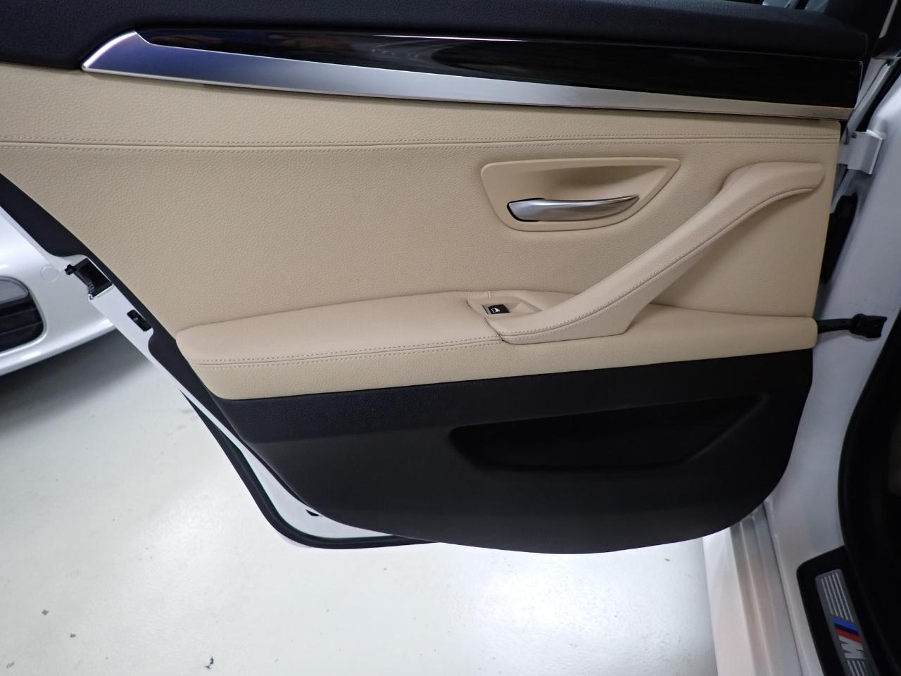 BMW 5-Series 535i xDrive 2016