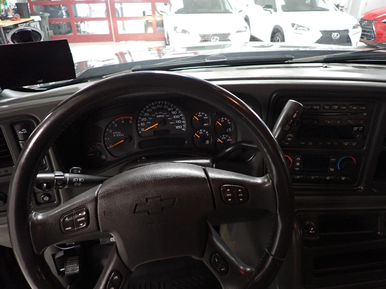 Chevrolet Silverado 3500 LS Crew Cab 4WD DRW 2005