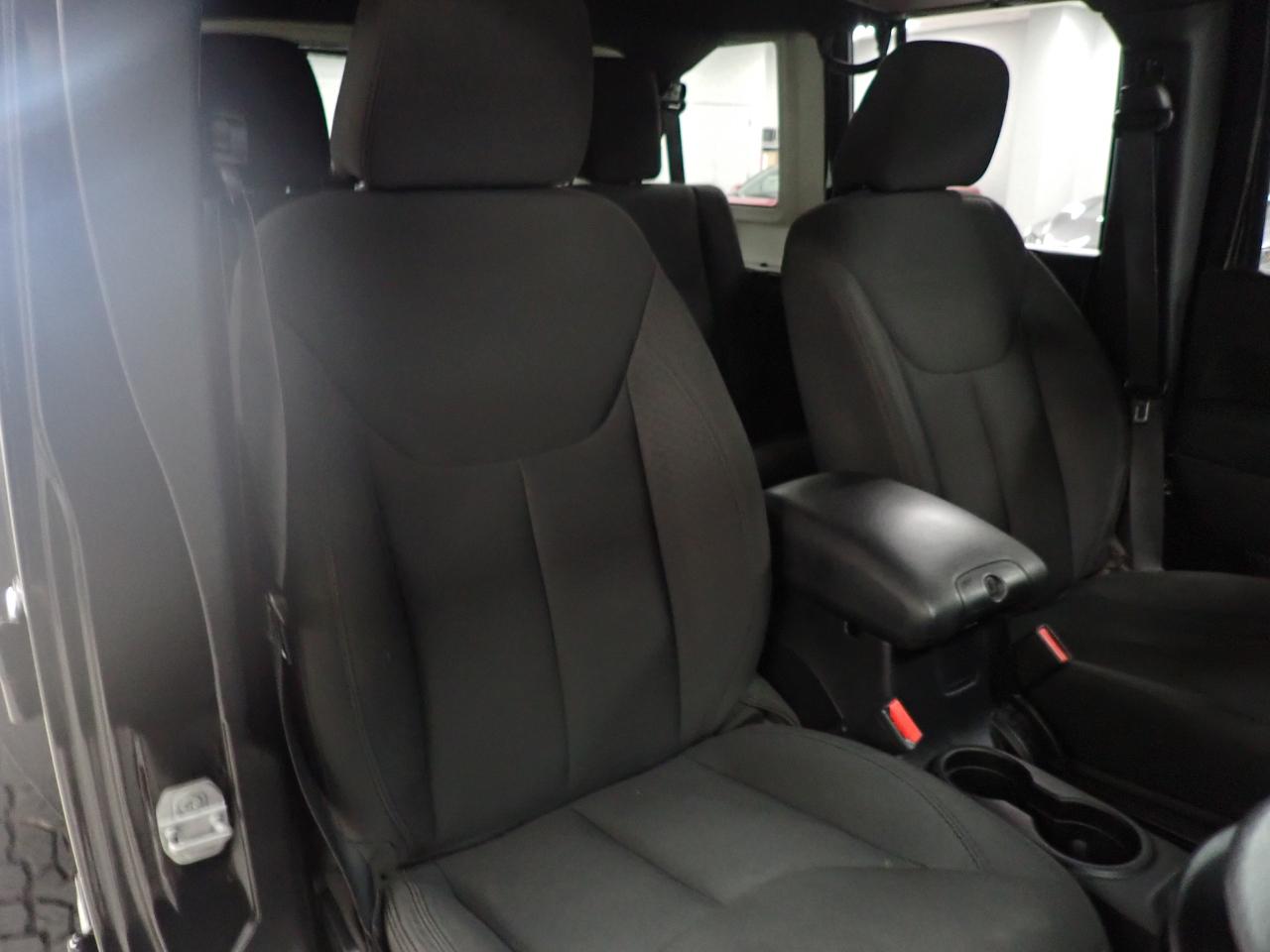 Jeep Wrangler Unlimited Sport 4WD 2015