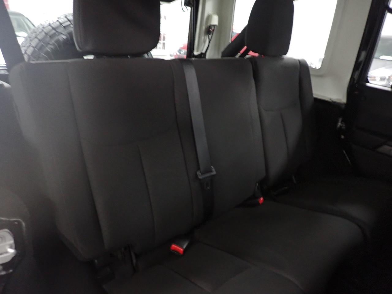 Jeep Wrangler Unlimited Sport 4WD 2015