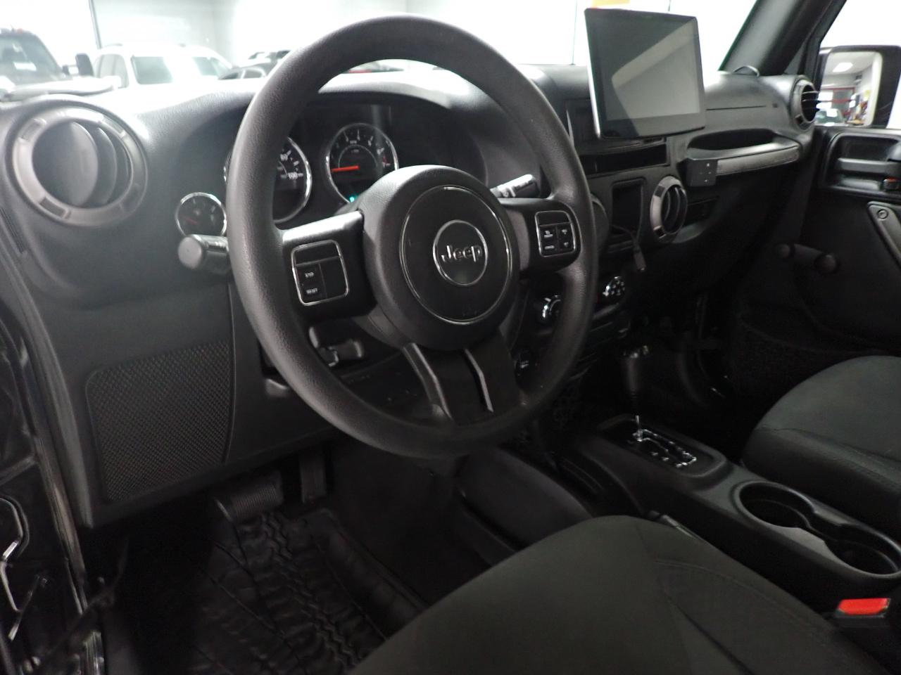 Jeep Wrangler Unlimited Sport 4WD 2015