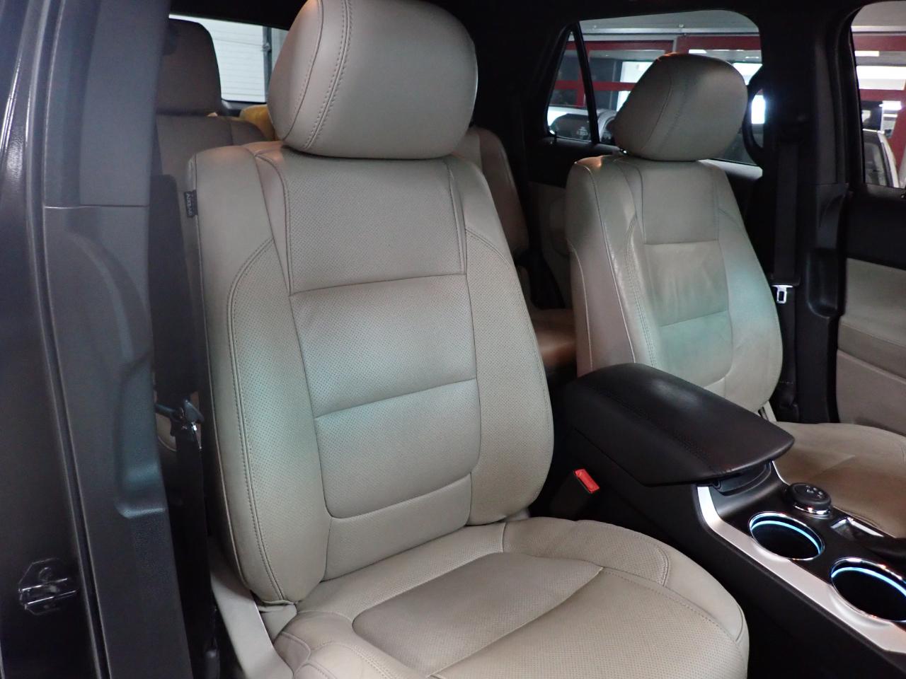 Ford Explorer Limited 4WD 2014