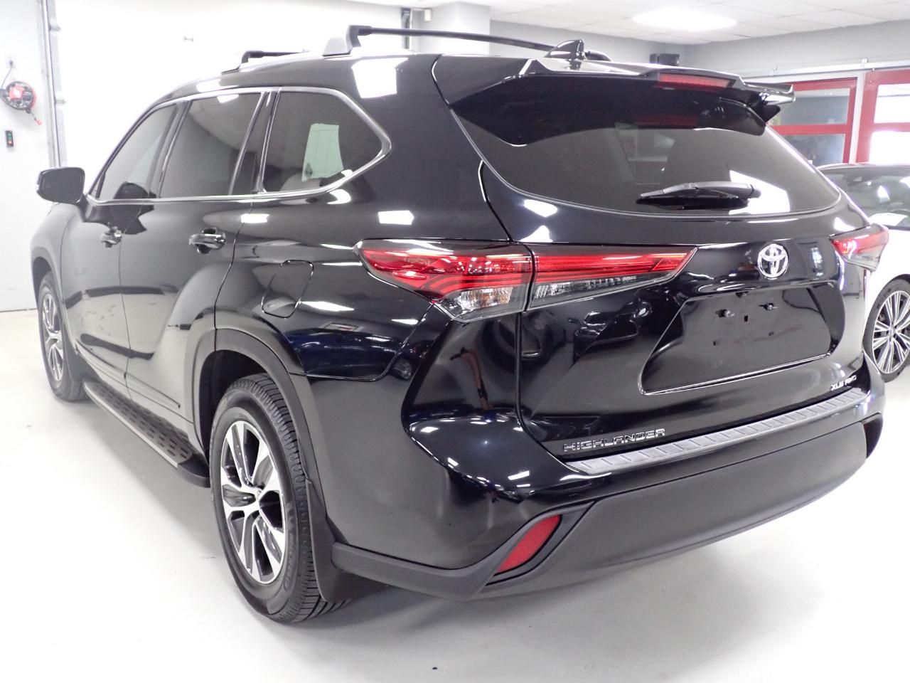 Toyota Highlander XLE AWD V6 2021