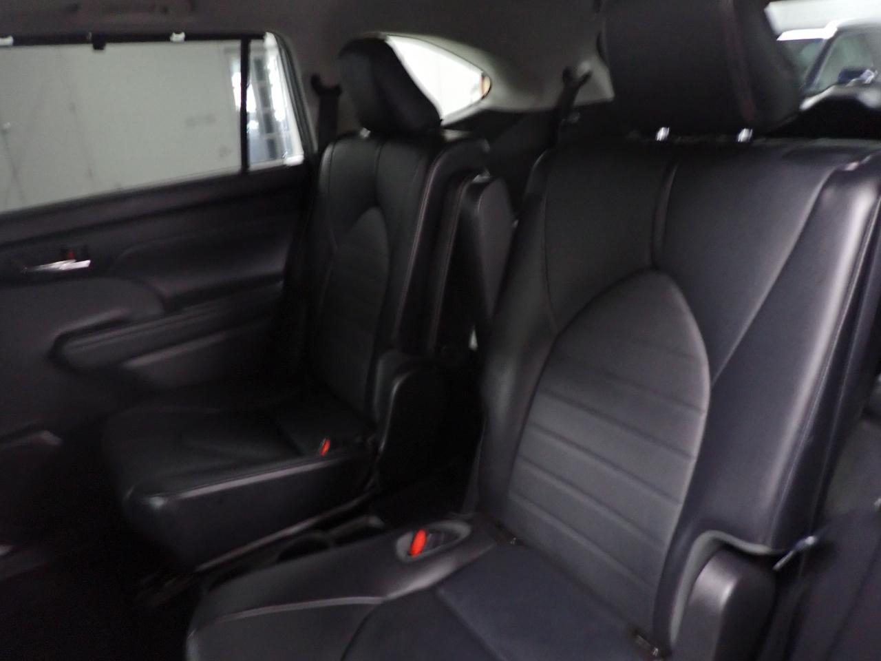 Toyota Highlander XLE AWD V6 2021