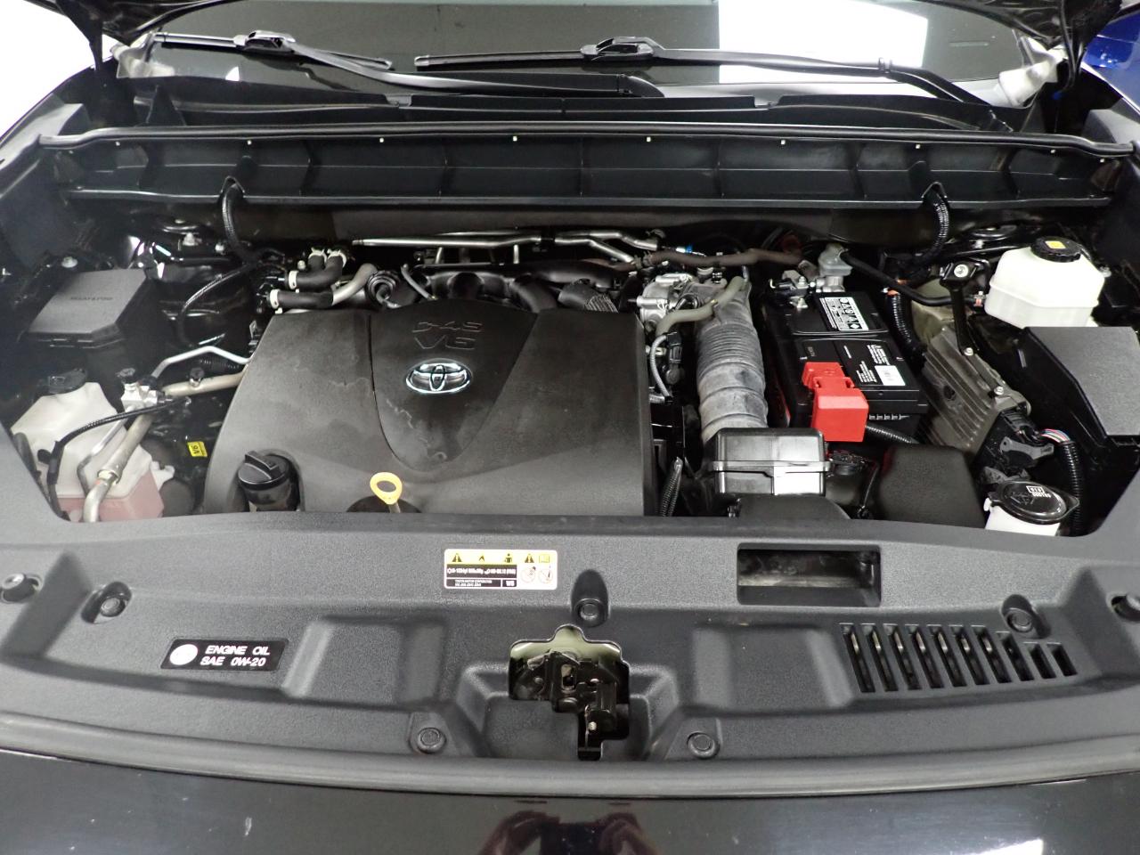 Toyota Highlander XLE AWD V6 2021