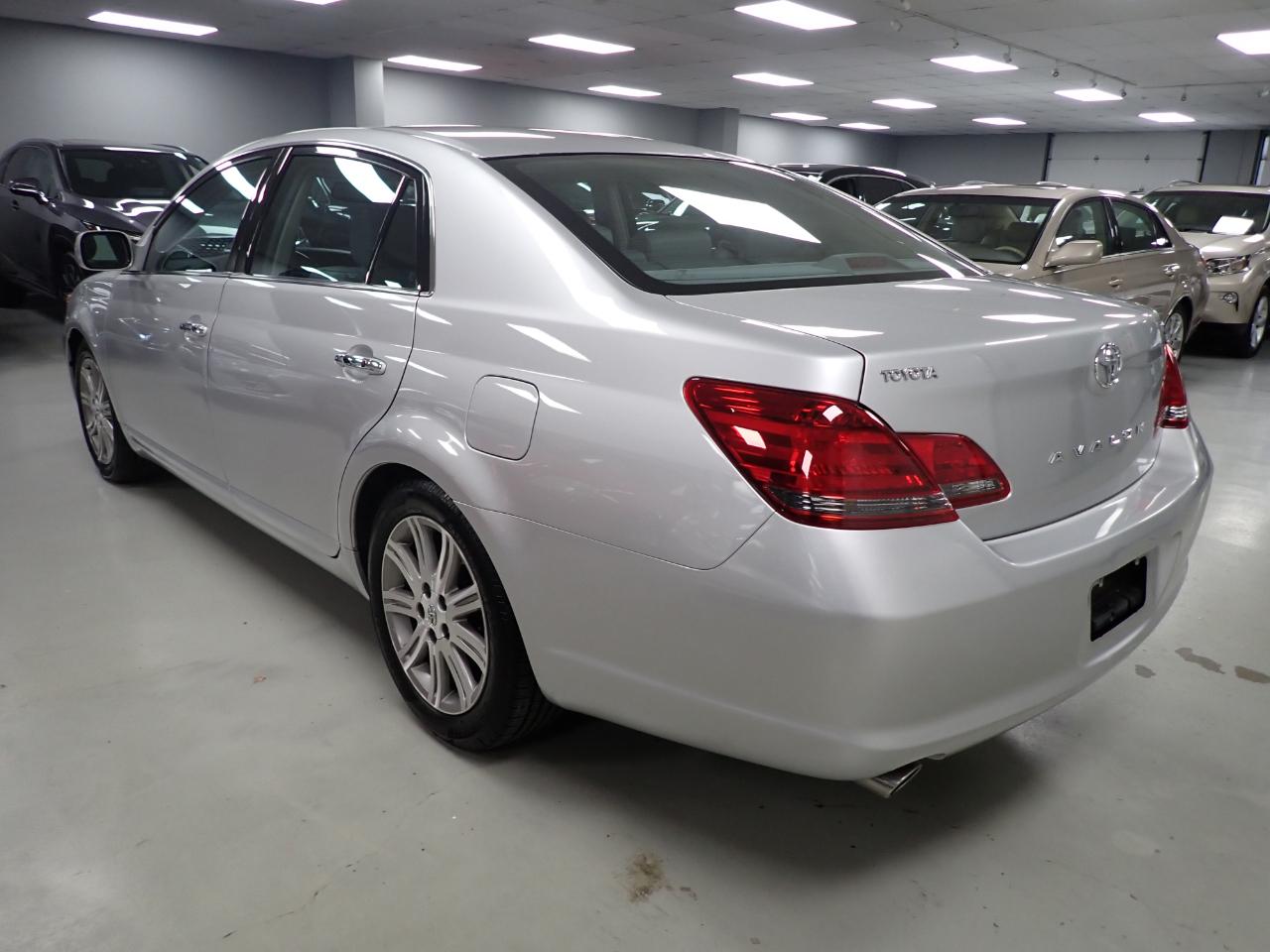 Toyota Avalon XLS 2008