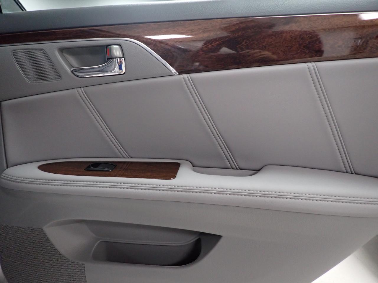 Toyota Avalon XLS 2008