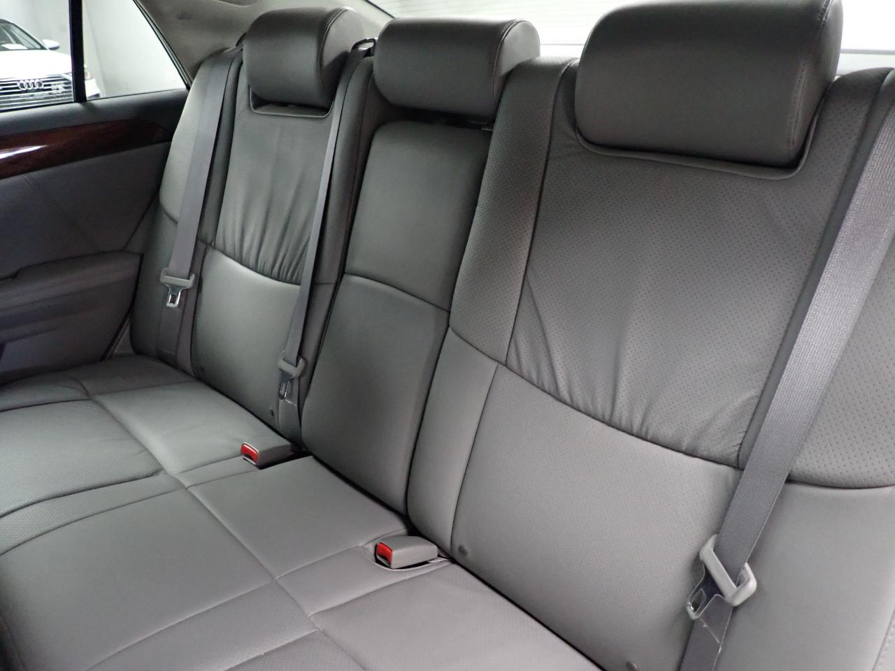 Toyota Avalon XLS 2008