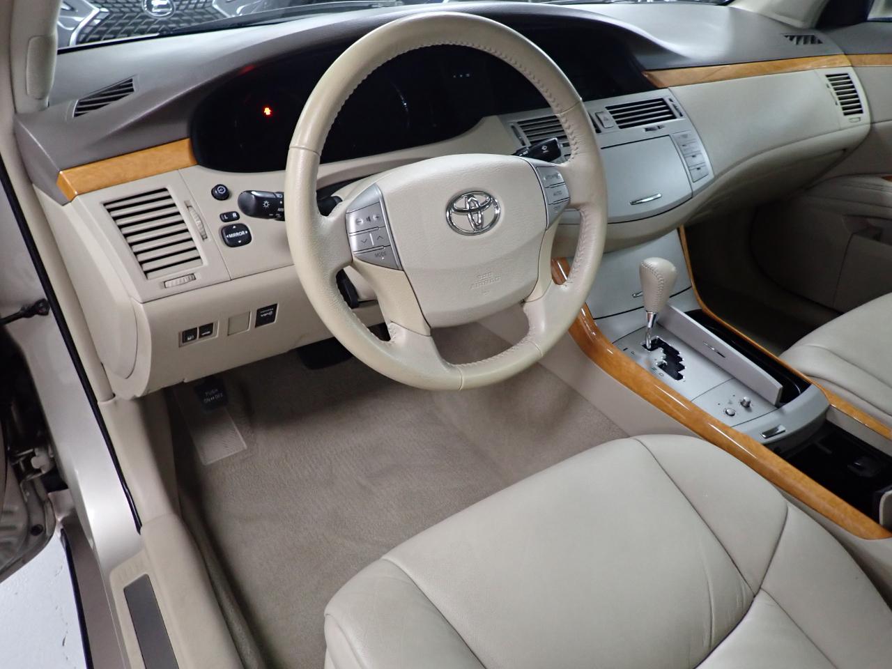 Toyota Avalon Limited 2006