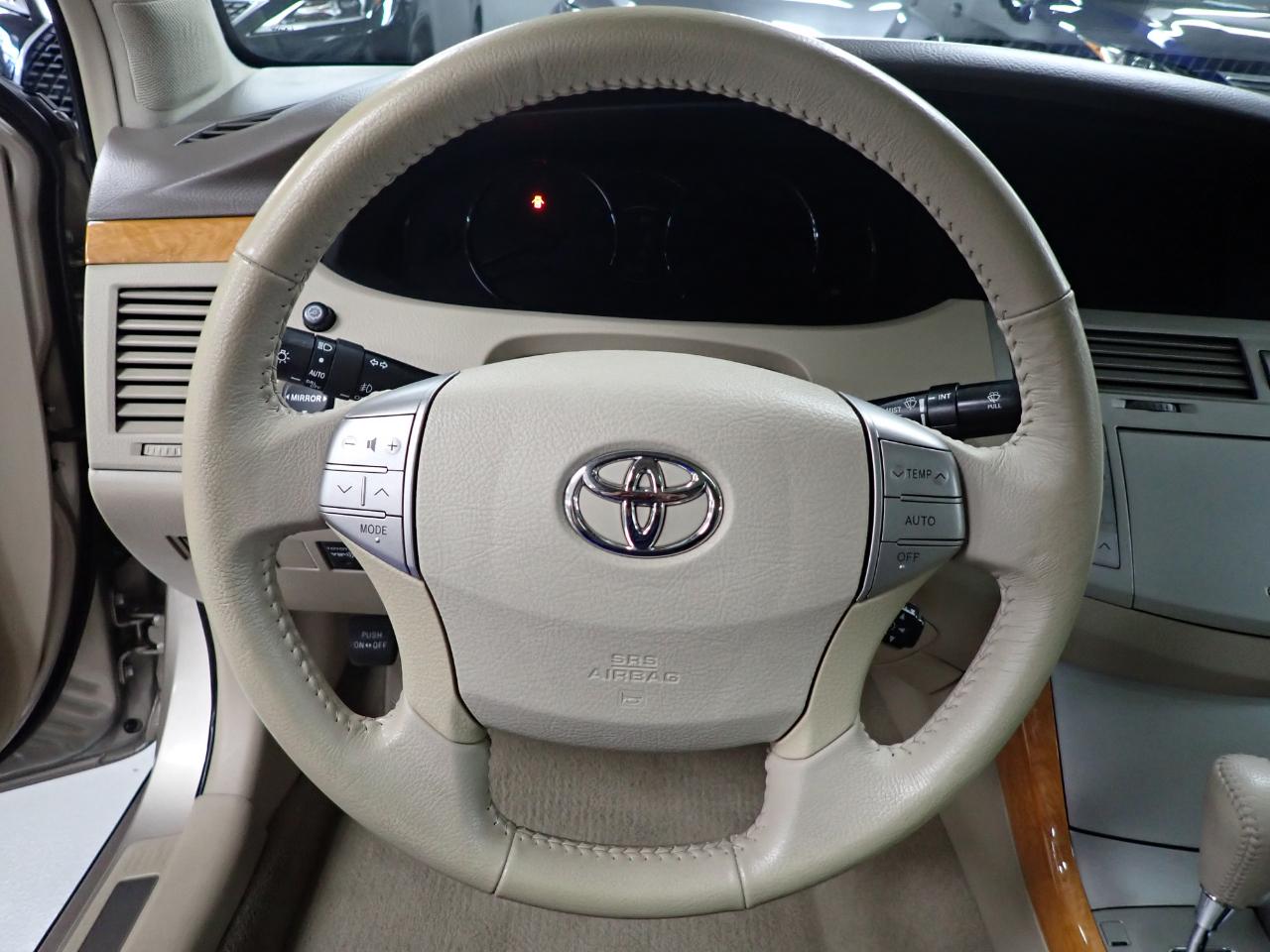 Toyota Avalon Limited 2006