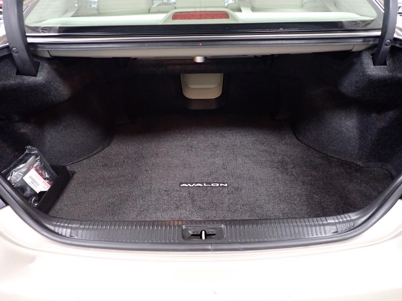 Toyota Avalon Limited 2006