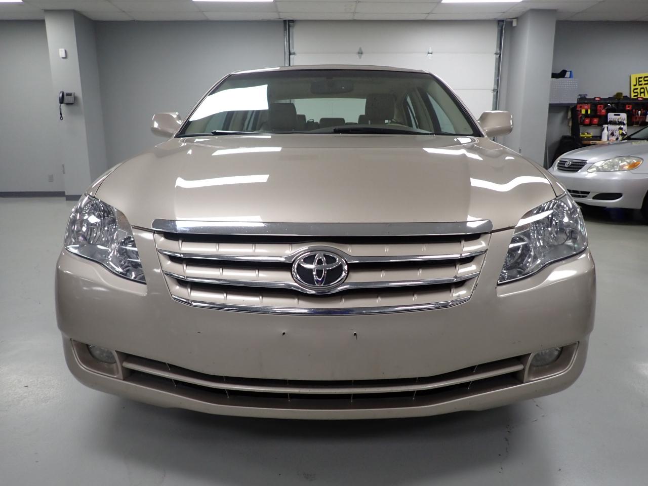 Toyota Avalon Limited 2006