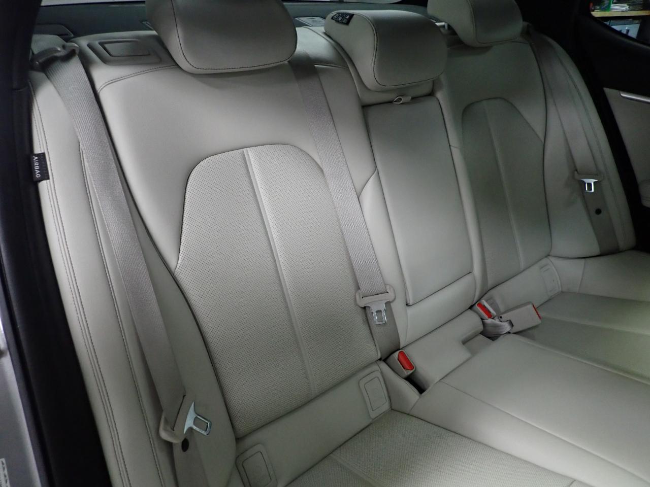 Genesis G70 2.5T 2024