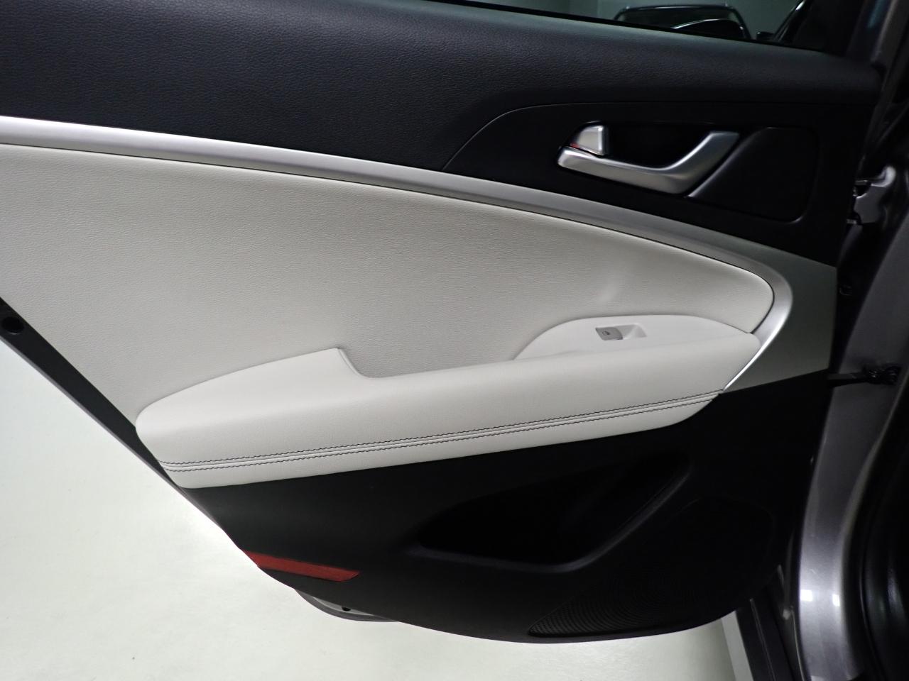 Genesis G70 2.5T 2024