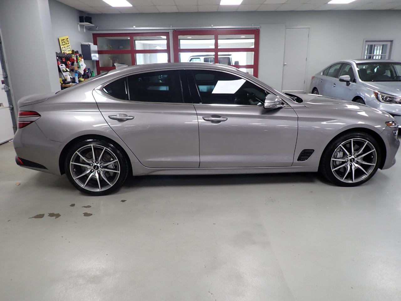 Genesis G70 2.5T 2024
