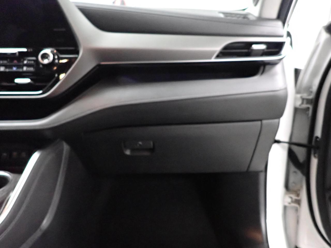 Toyota Highlander  2021
