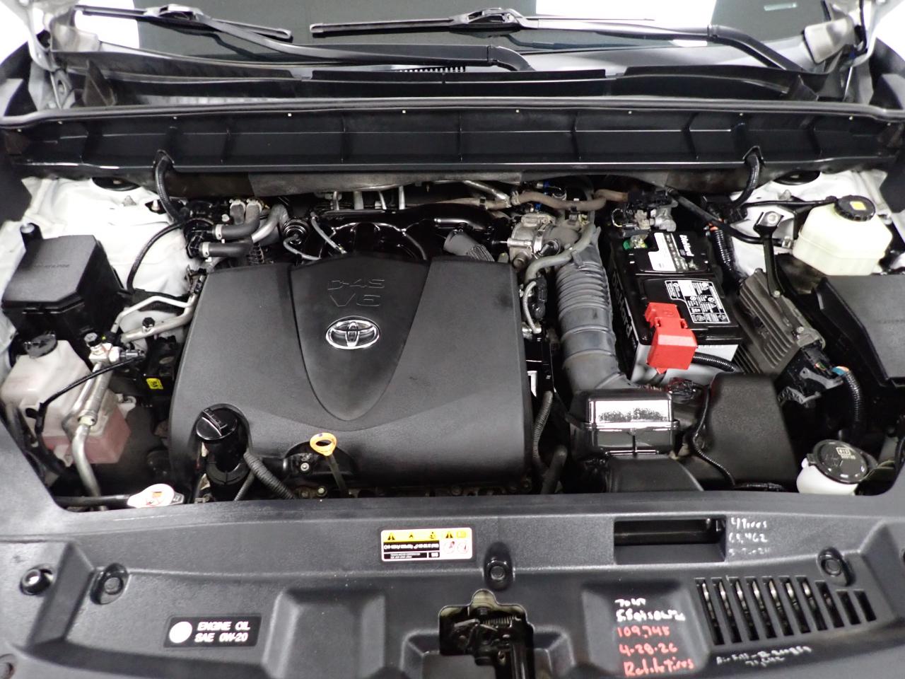 Toyota Highlander  2021