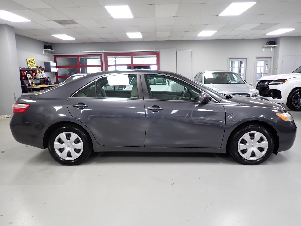 Toyota Camry XLE 5-Spd AT 2009