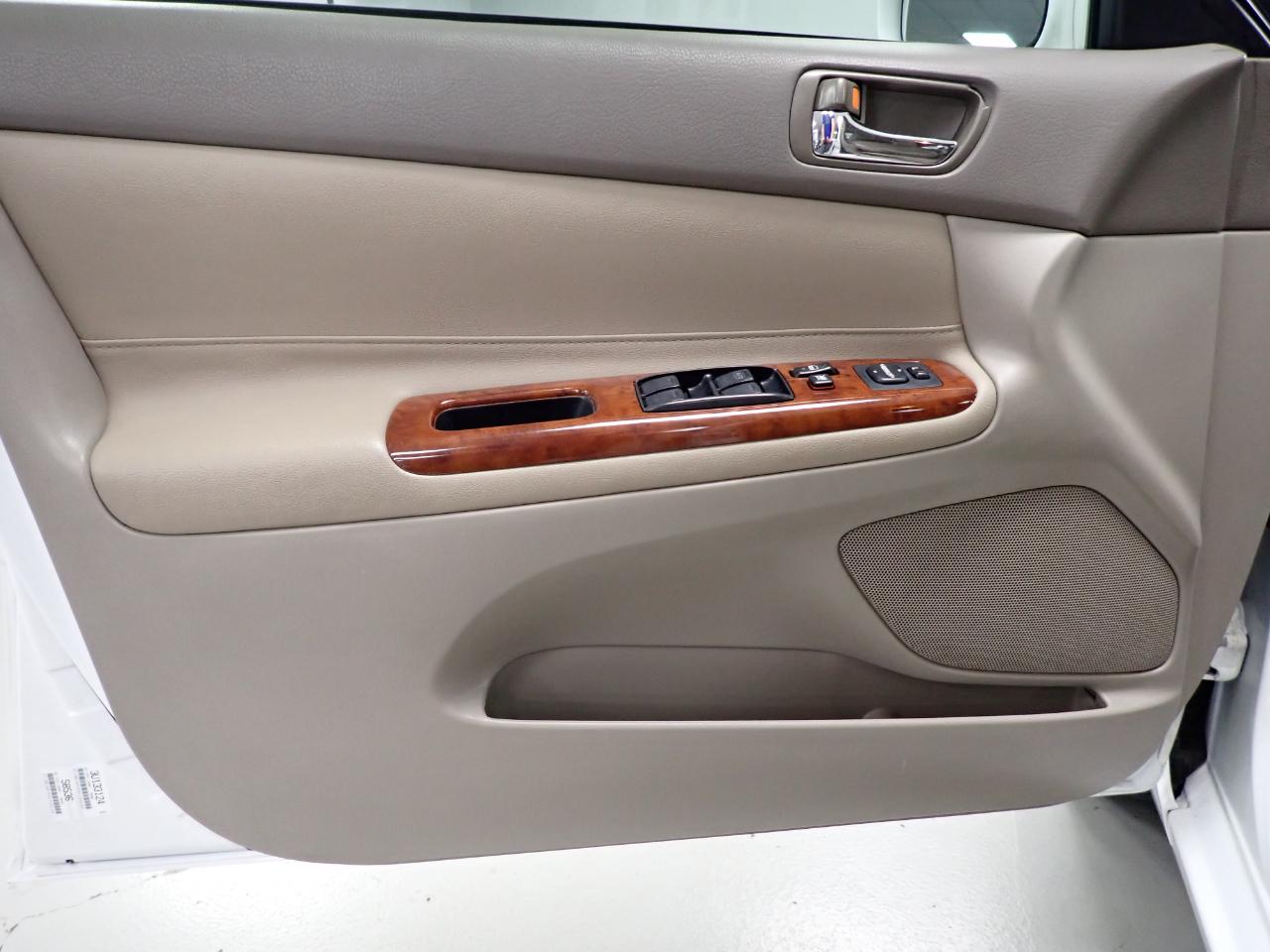 Toyota Camry XLE 2003