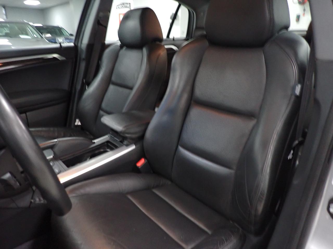 Acura TL 5-Speed AT with Navigation System 2008