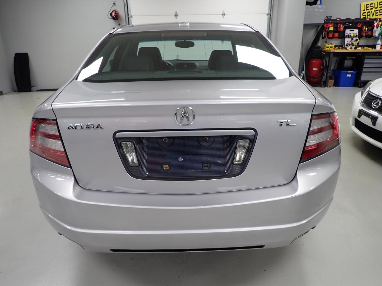 Acura TL 5-Speed AT with Navigation System 2008