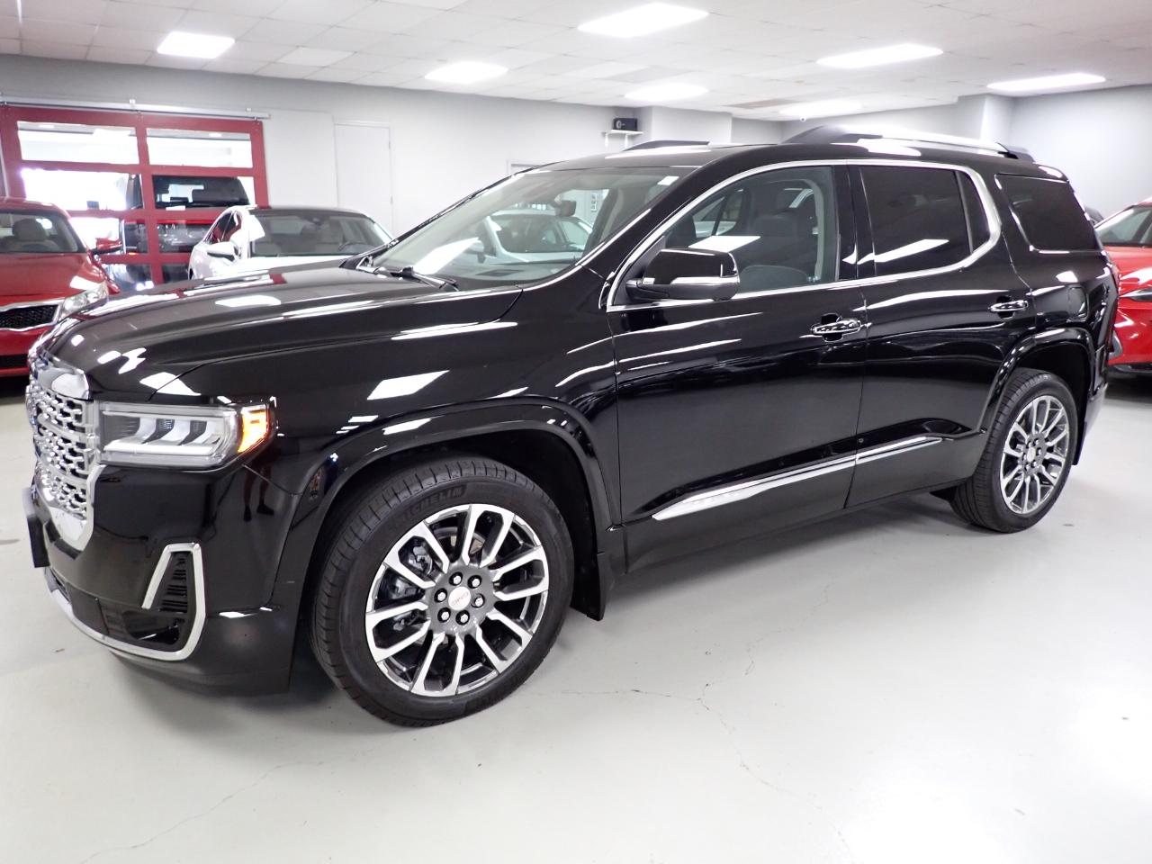 GMC Acadia Denali AWD 2021