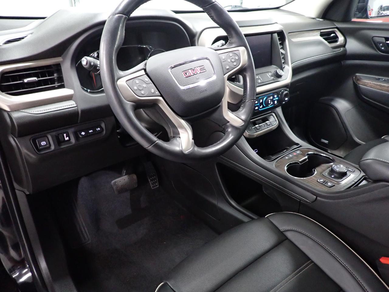 GMC Acadia Denali AWD 2021
