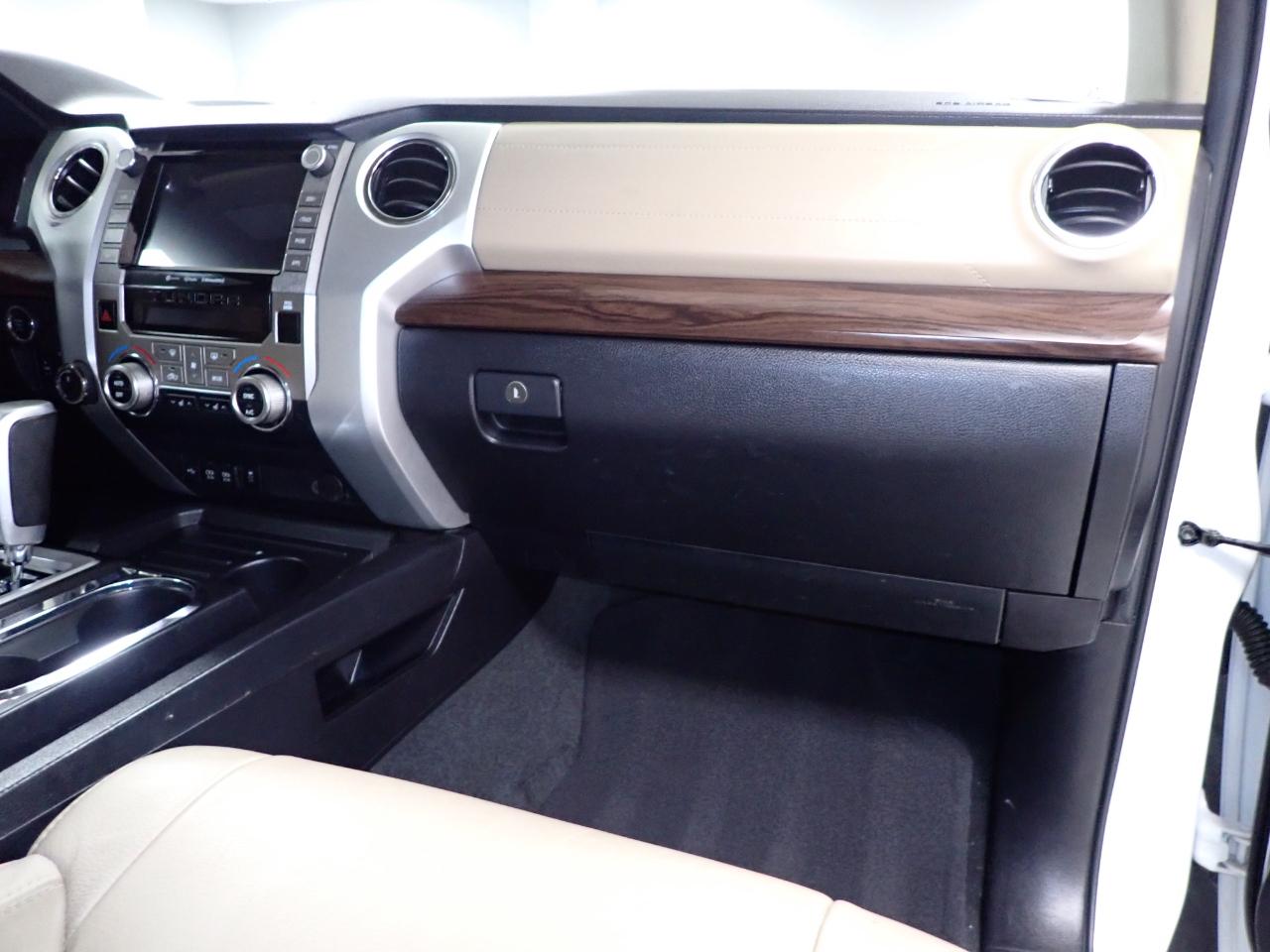 Toyota Tundra Limited 5.7L CrewMax 4WD 2020