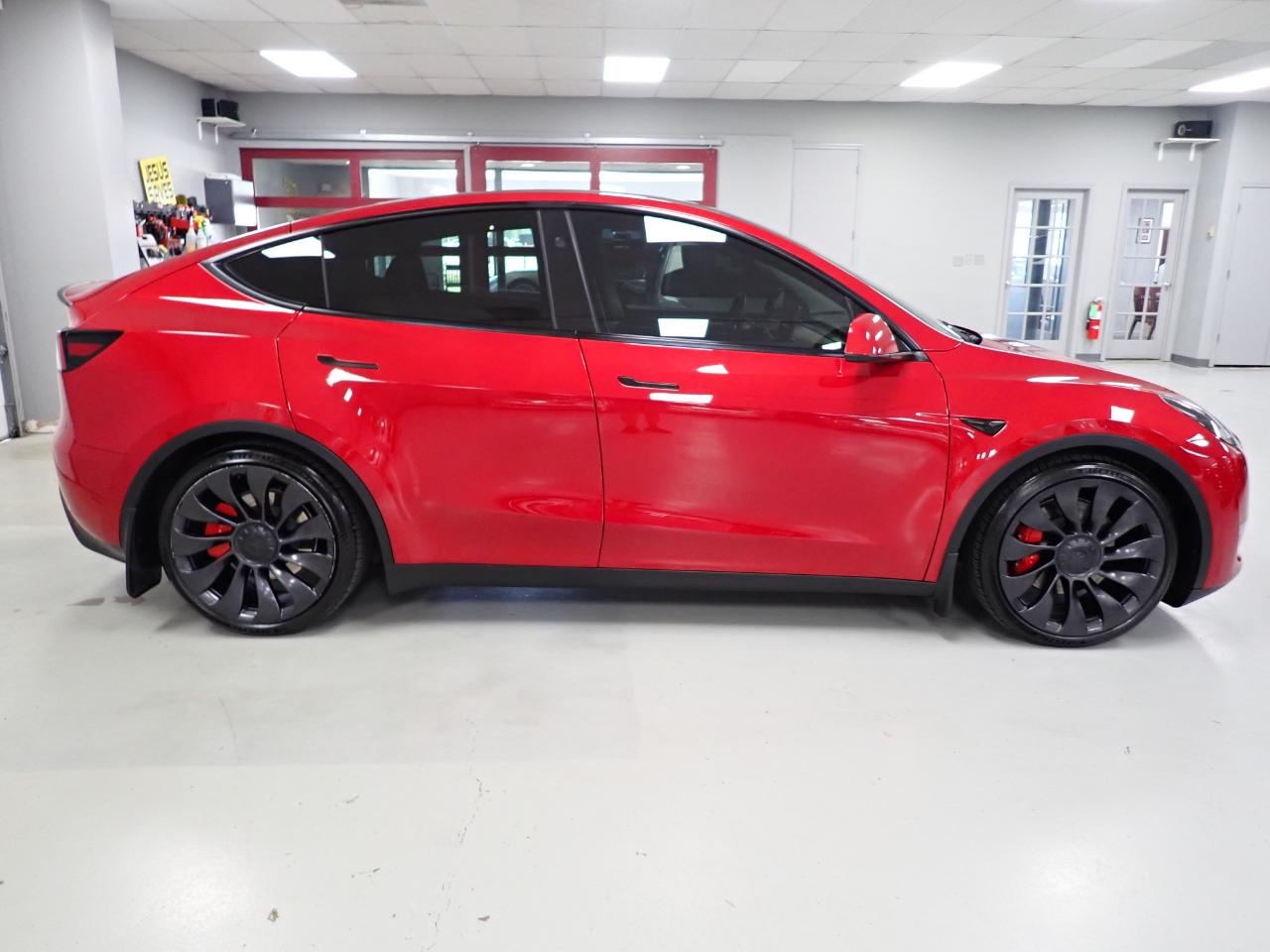 Tesla Model Y Performance 2023