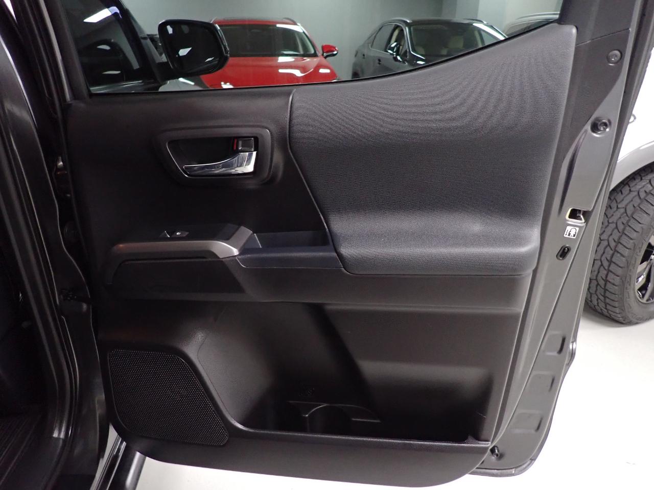 Toyota Tacoma SR5 Double Cab Long Bed V6 6AT 4WD 2019