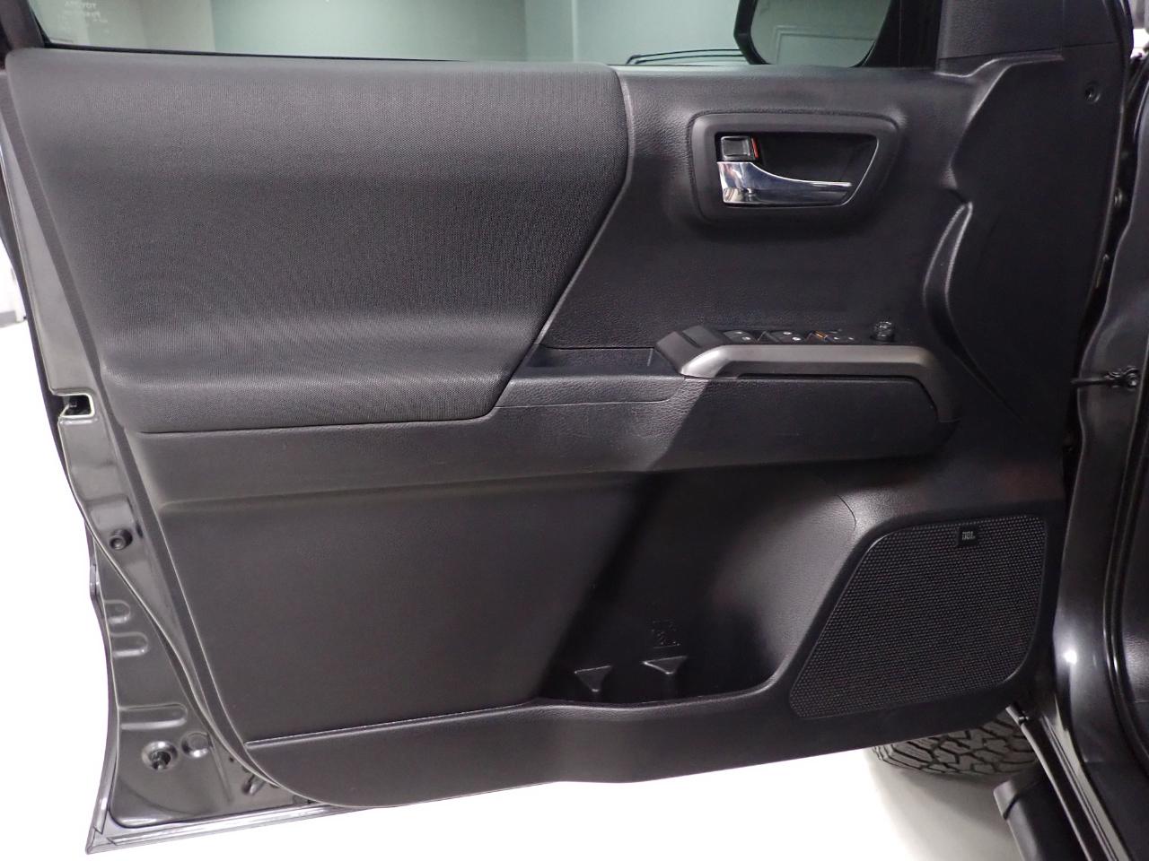 Toyota Tacoma SR5 Double Cab Long Bed V6 6AT 4WD 2019
