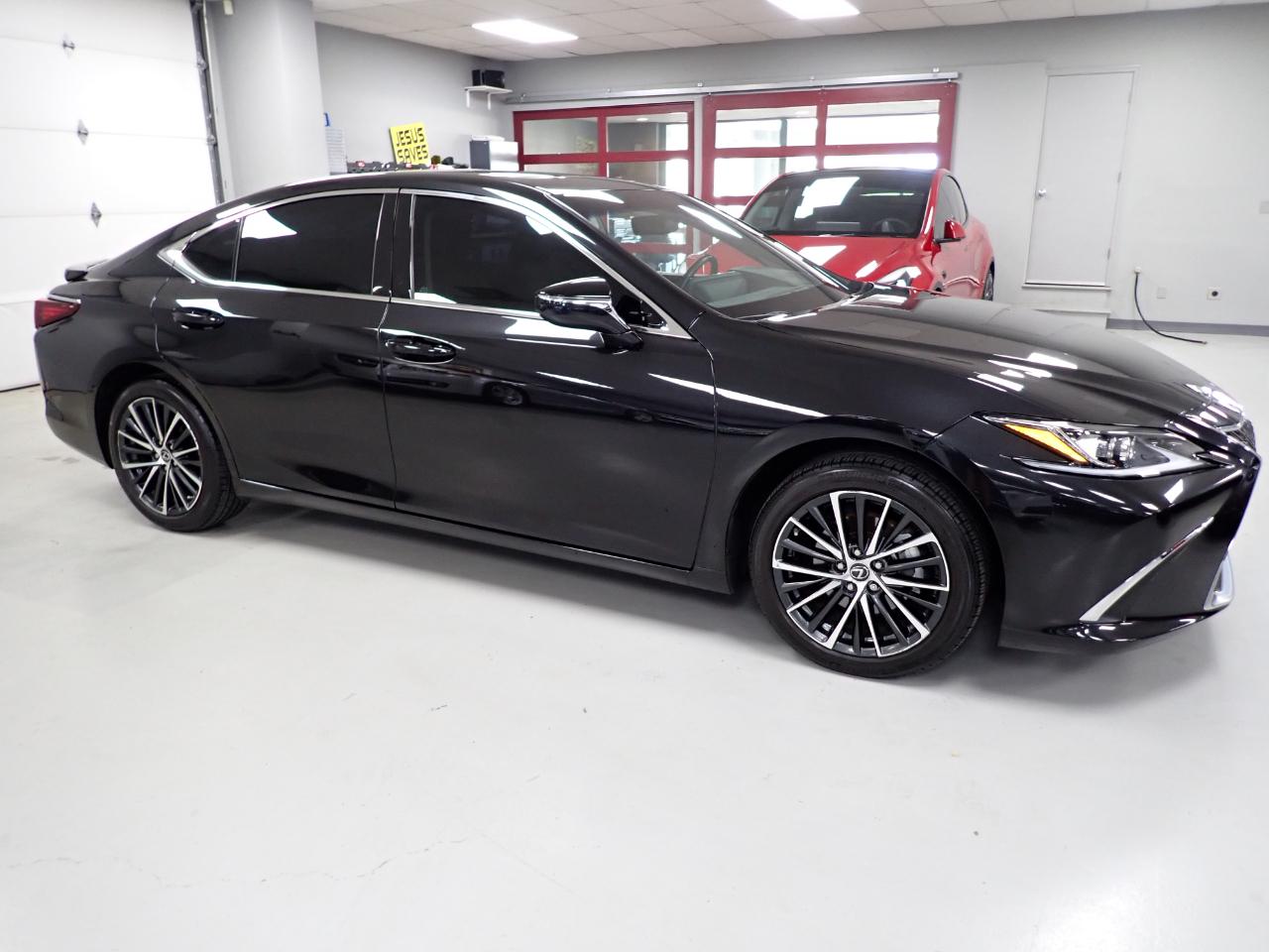 2024 Lexus ES 300h