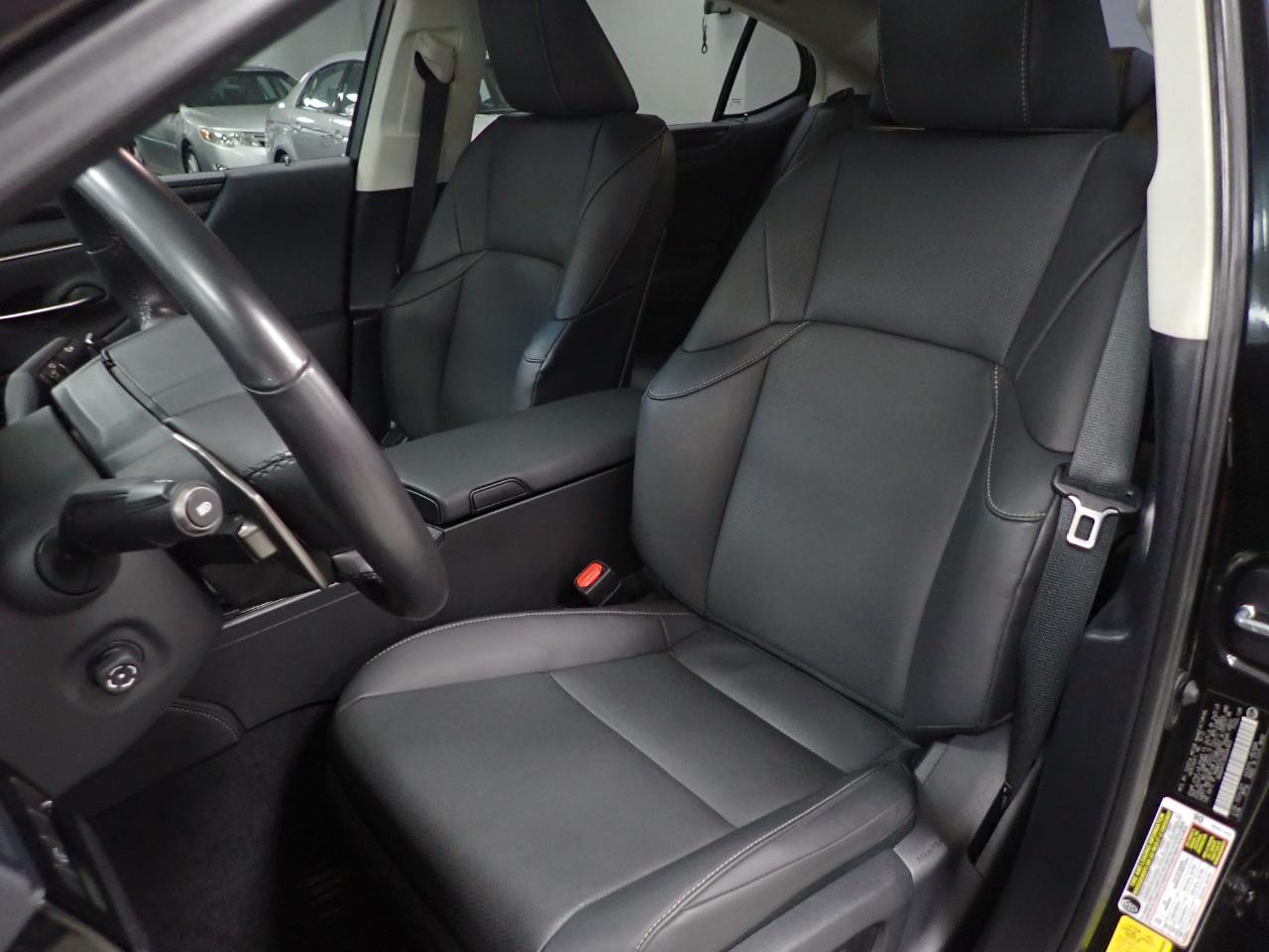 Lexus ES 300h 2024