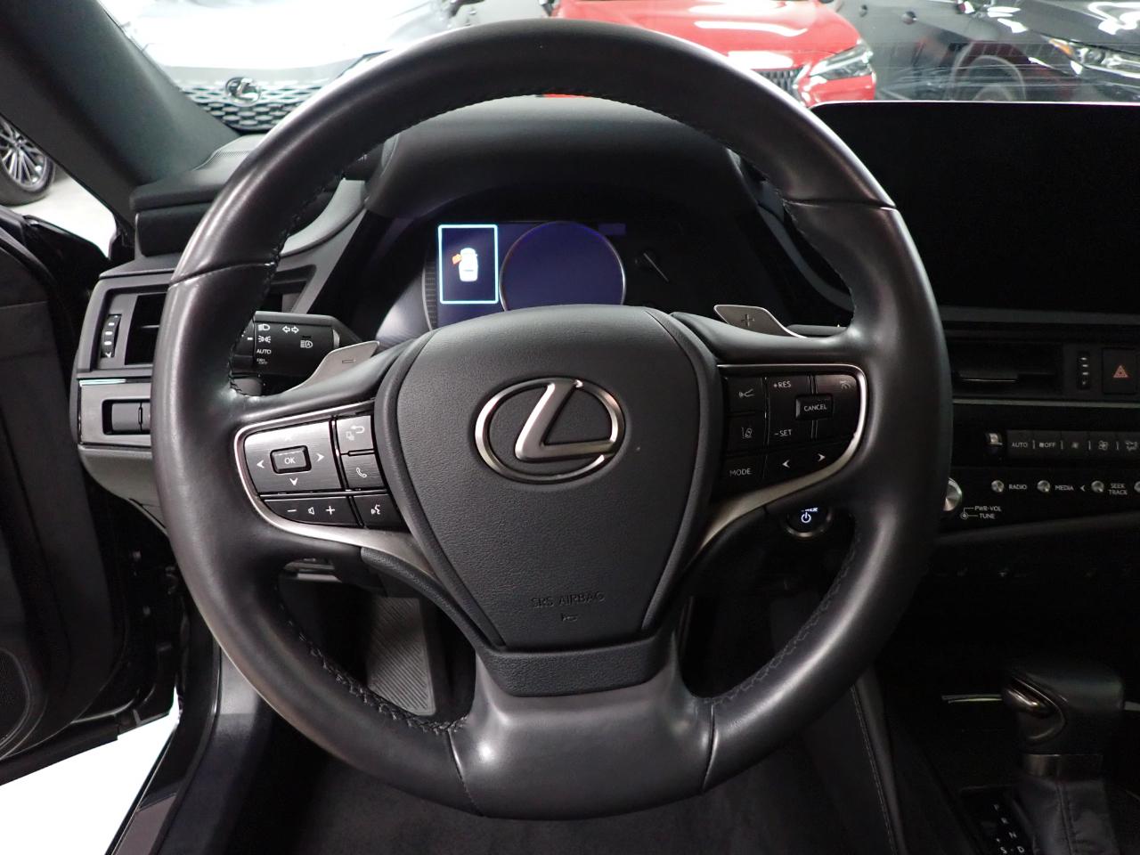 Lexus ES 300h 2024