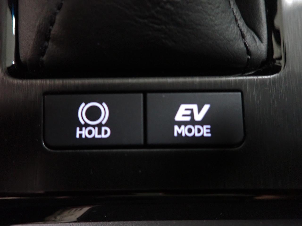 Lexus ES 300h 2024