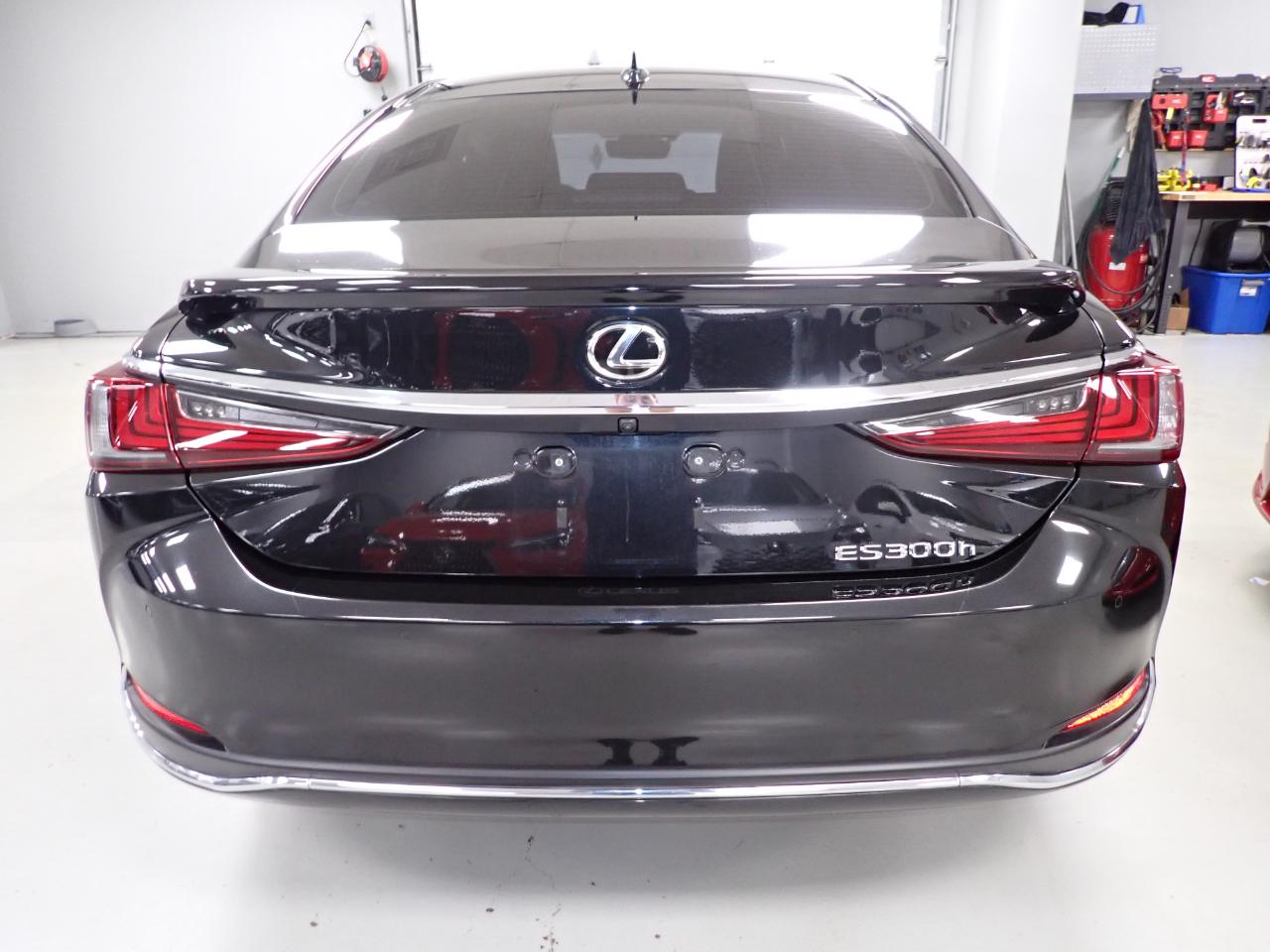 Lexus ES 300h 2024
