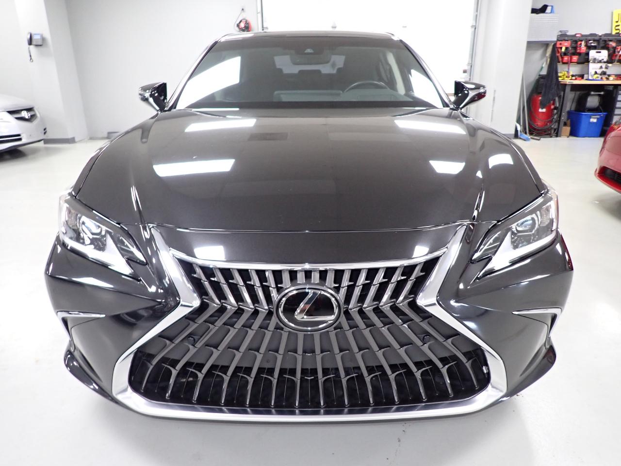 Lexus ES 300h 2024