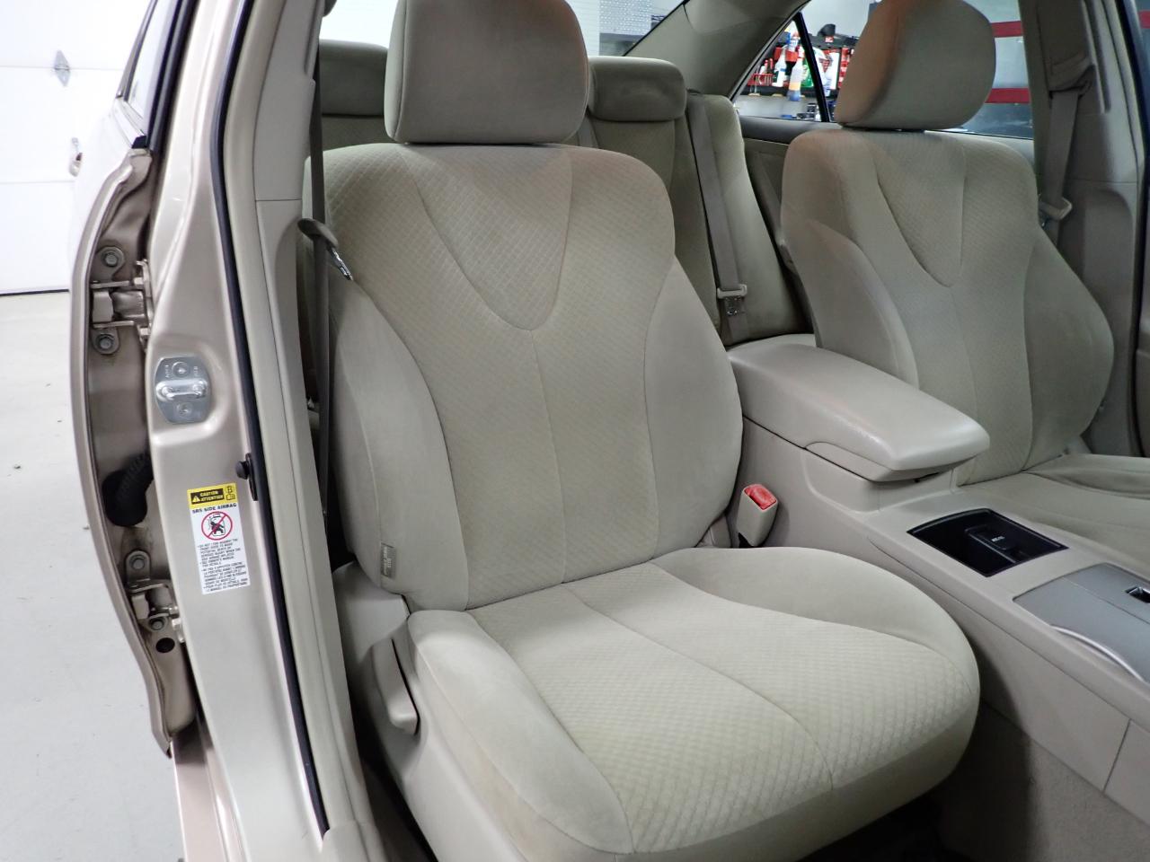 Toyota Camry XLE 5-Spd AT 2009