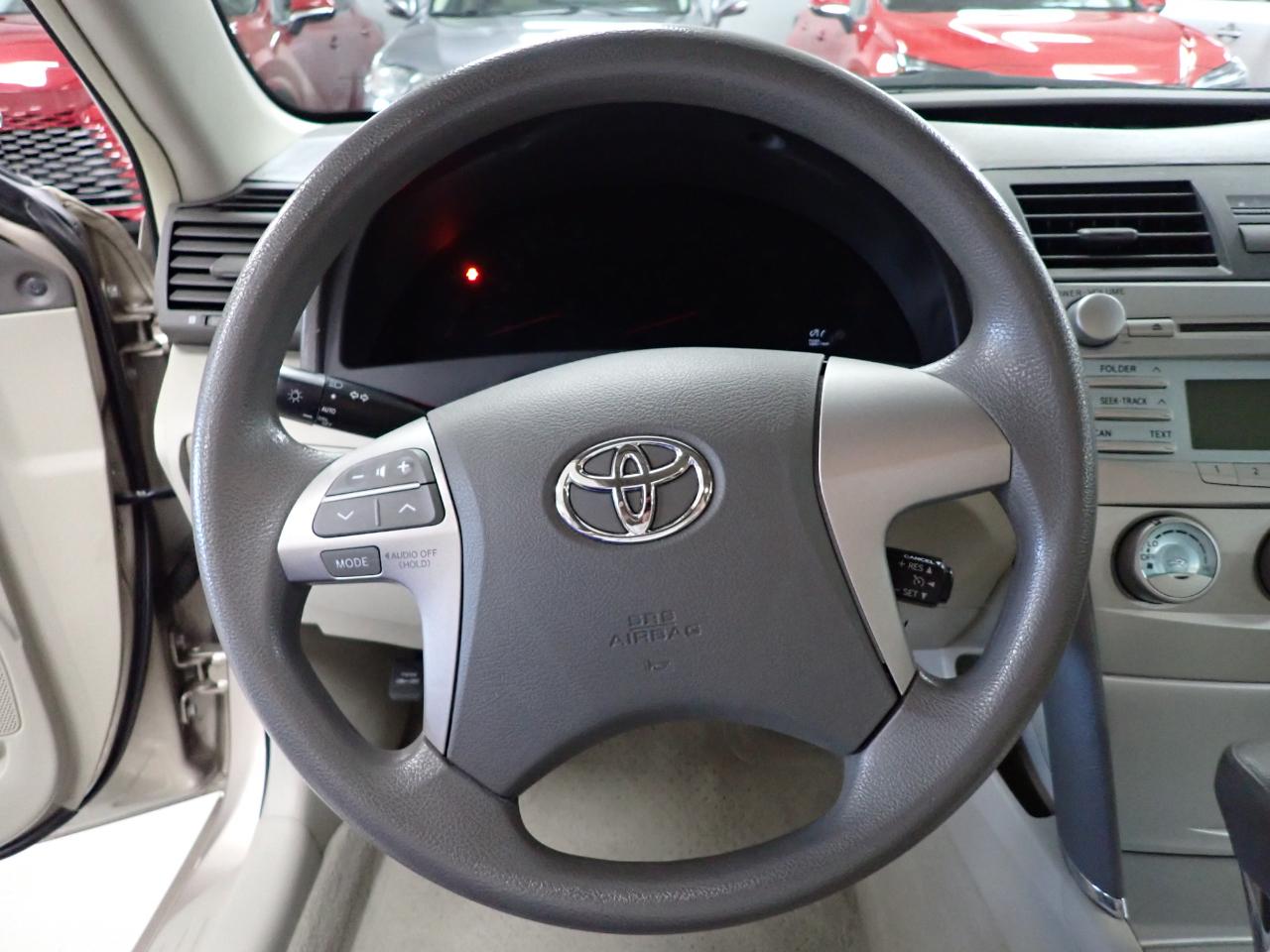 Toyota Camry XLE 5-Spd AT 2009