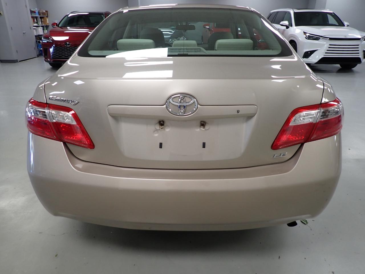 Toyota Camry XLE 5-Spd AT 2009