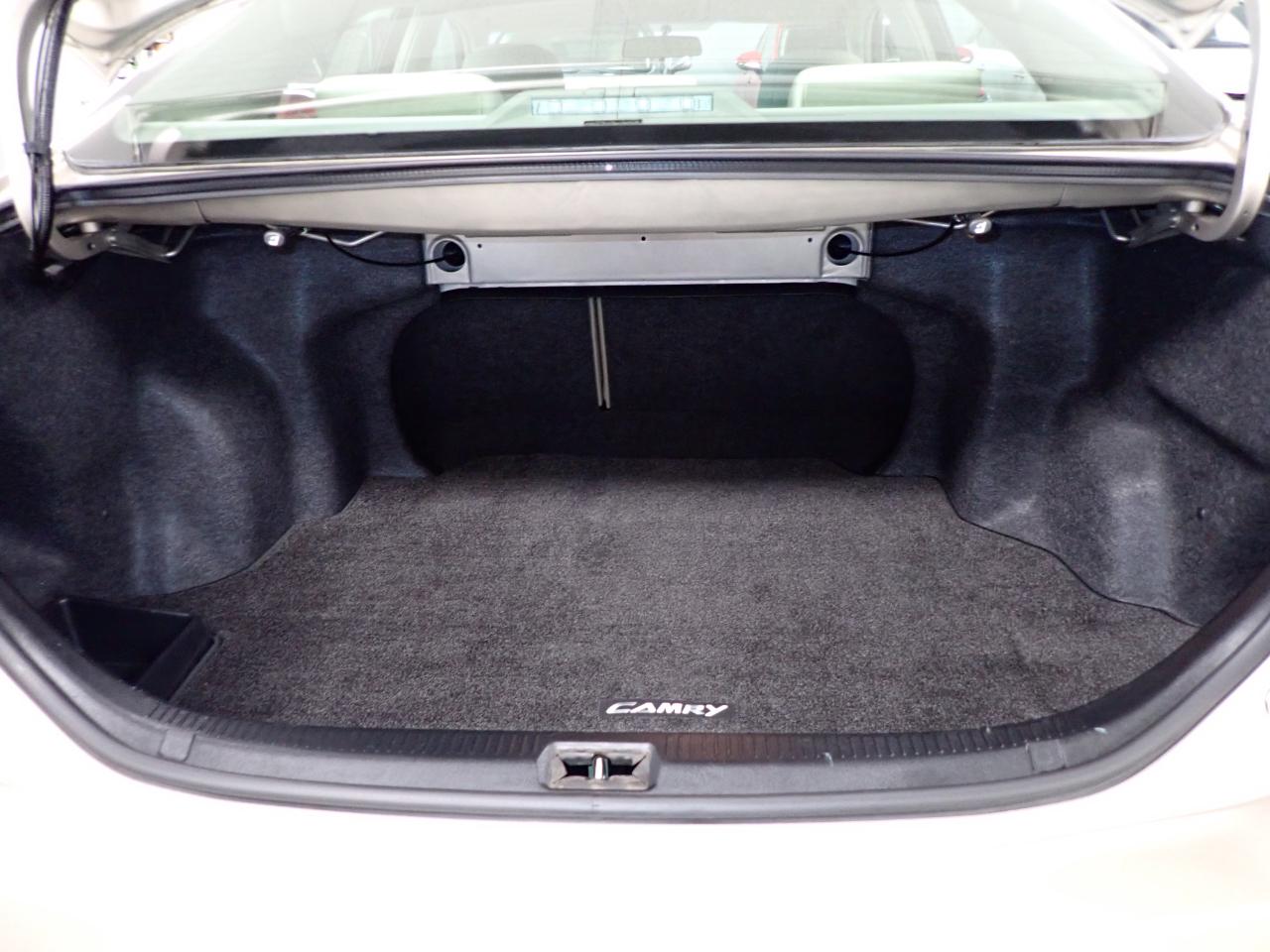 Toyota Camry XLE 5-Spd AT 2009