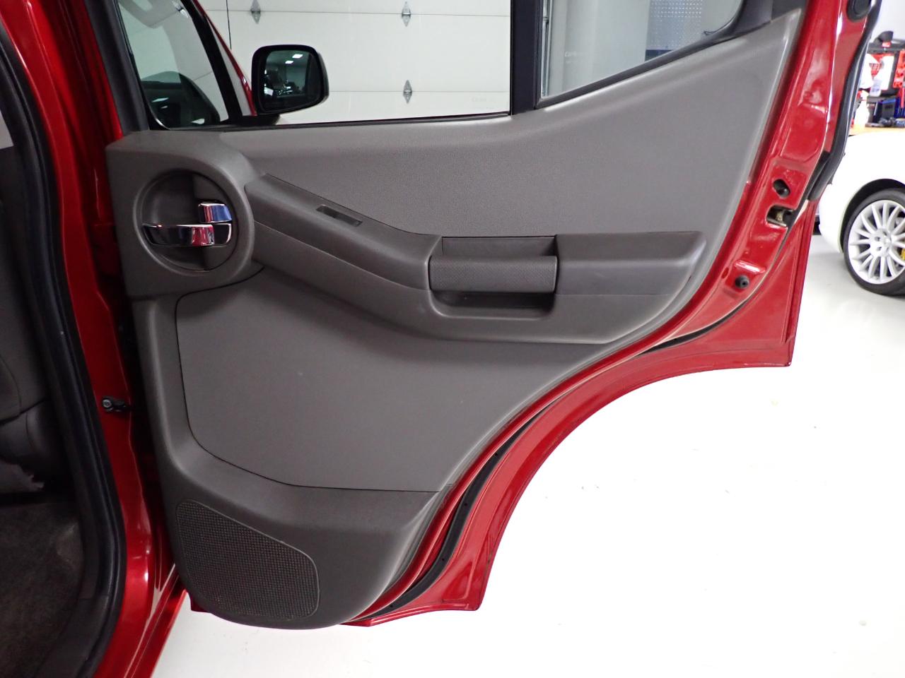 Nissan Xterra X 4WD 2011